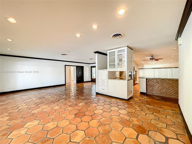 Building Photo - 6405 SW 129th Ter