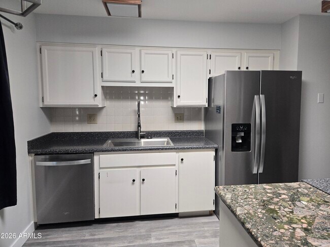 Foto del edificio - 10049 W Oakmont Dr