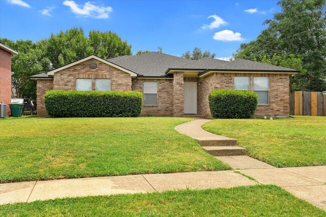 Photo - 702 Lowe Drive Unit House