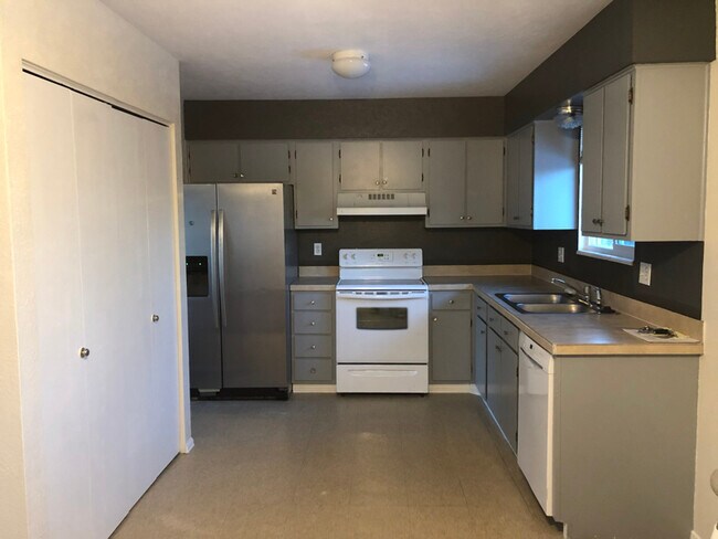 Foto del edificio - 11255 W 46th Pl