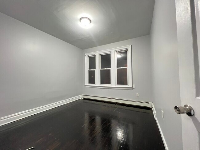 Foto del edificio - 166 Lexington Ave