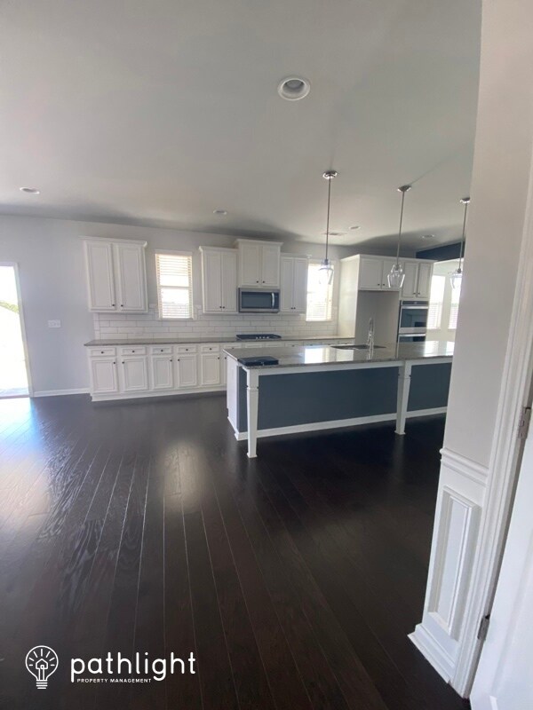 Primary Photo - 350 Piedmont Cir