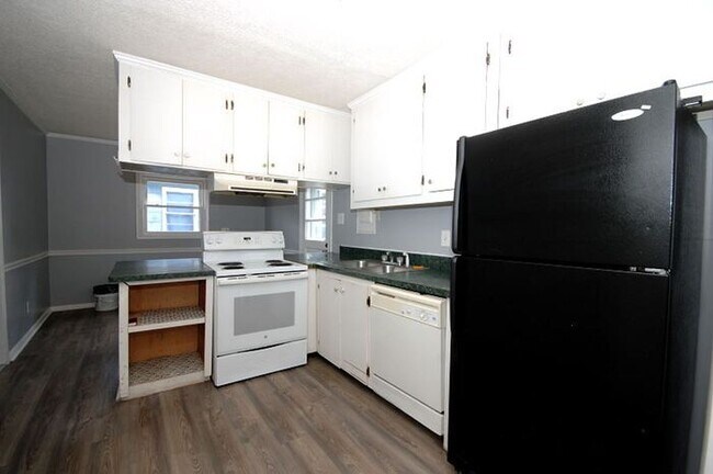 Foto del edificio - 204 S Spence Ave