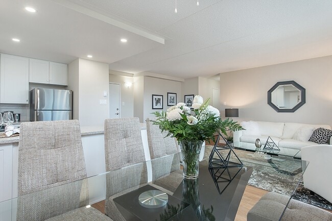 Building Photo - Lorneville Apartments
