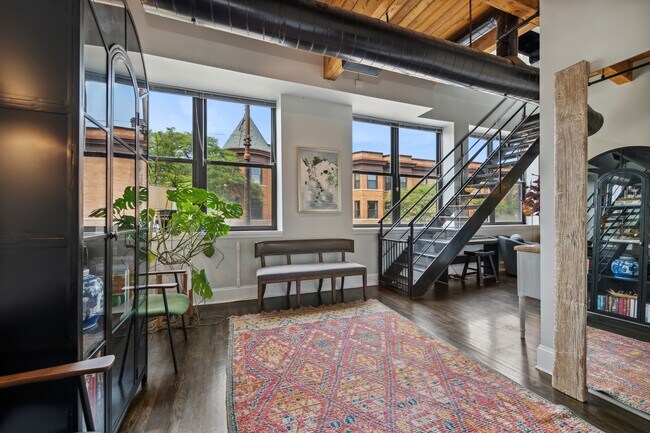 Foto del edificio - 1101 W Armitage Ave