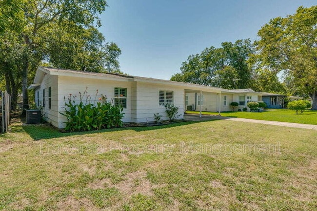 Building Photo - 5805 Strayley Ave.
