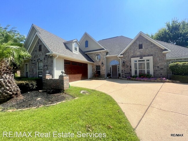 Building Photo - 4 br, 2.5 bath House - 519 Canterbury Lane