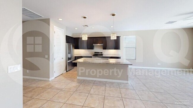 Foto del edificio - 713 W Anderson Dr