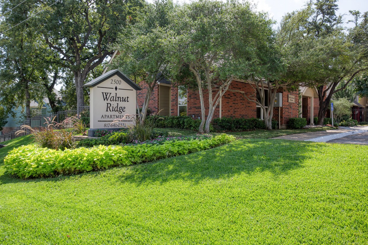 Walnut Ridge Apartments Apartments in Arlington, TX
