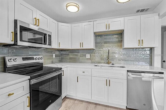 Building Photo - 500 Park Blvd S