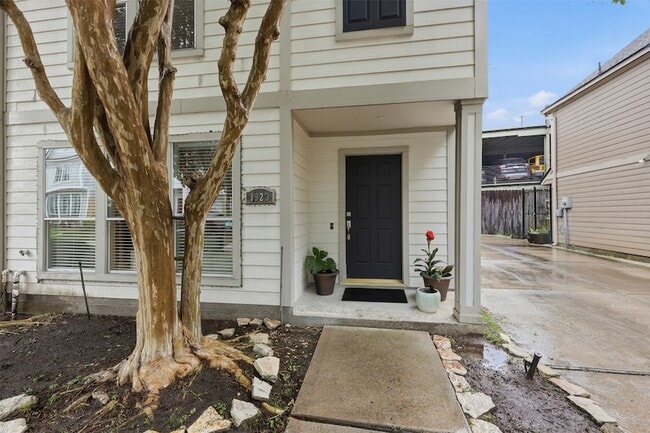 Photo - 1923 Bailey St Townhome