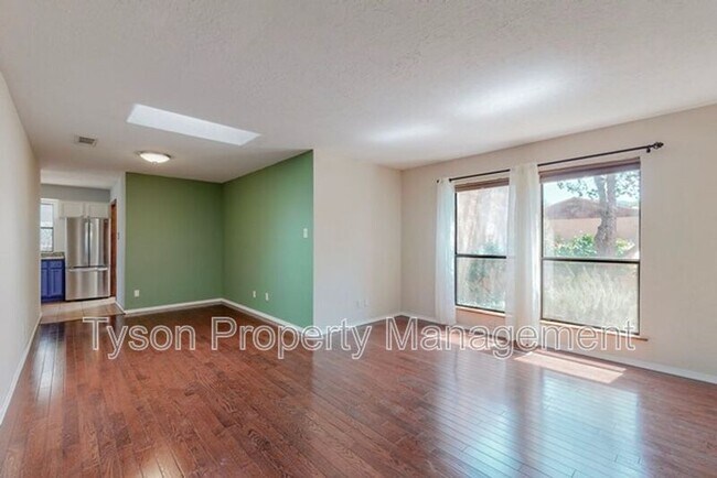 Building Photo - 7305 Mayflower Rd NE