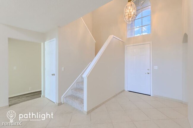 Building Photo - 4 br, 2.5 bath House - 322 Thousand Oaks D...