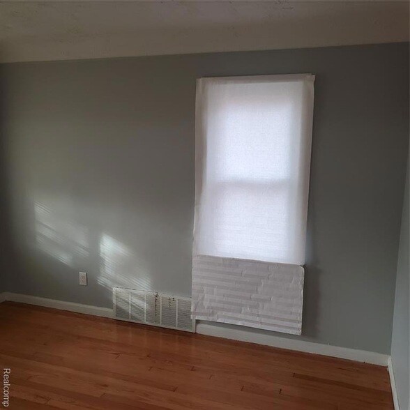 Foto del edificio - 19362 Sunderland Rd