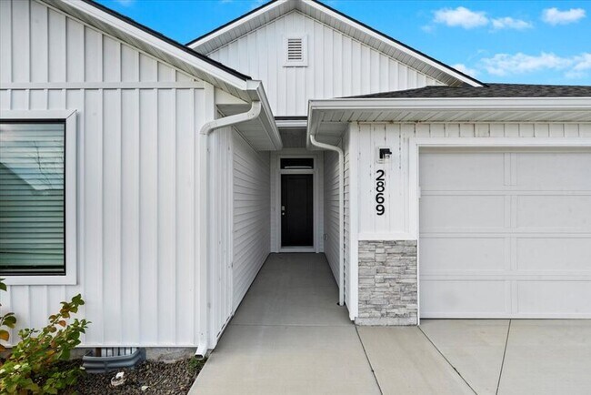 Foto del edificio - 2869 N Arroyo Vis Wy