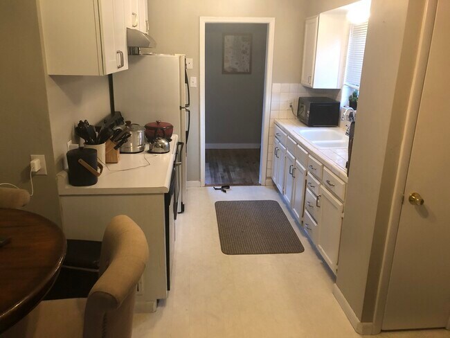 Foto del edificio - 3370 S Riviera Dr