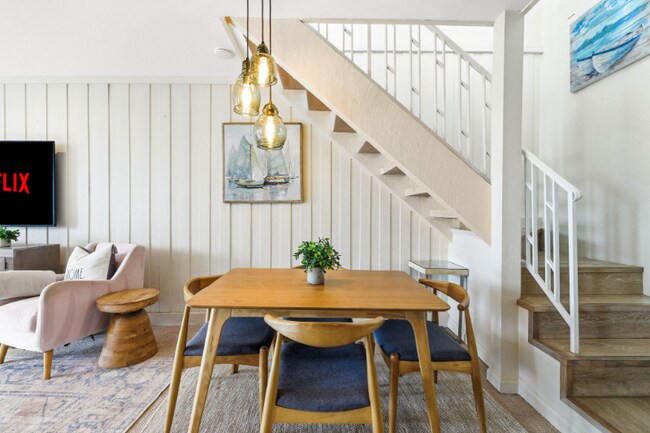 Foto del edificio - 999 N Pacific St