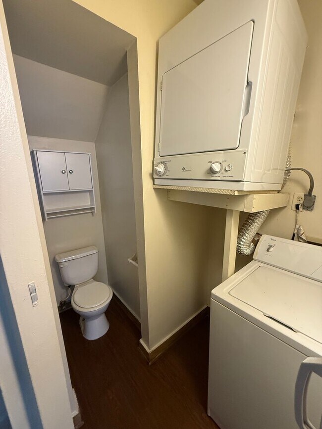 Foto del edificio - Cozy Efficiency with private backyard