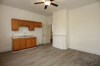 Building Photo - 357 W Barner St