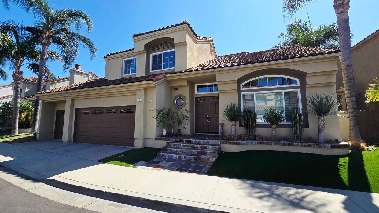 Foto principal - Charming 3-Bedroom Home in Prime Irvine Lo...