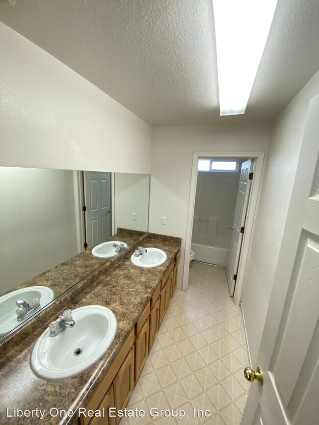 Building Photo - 4 br, 2 bath House - 847 Butte