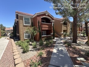 Building Photo - 8101 W Flamingo Rd