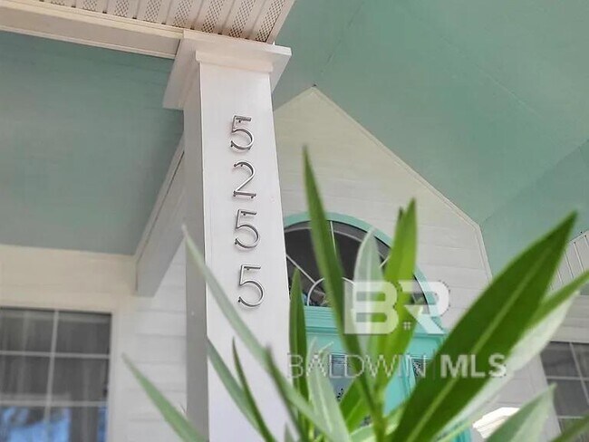 Foto del edificio - 5255 Pine Rd