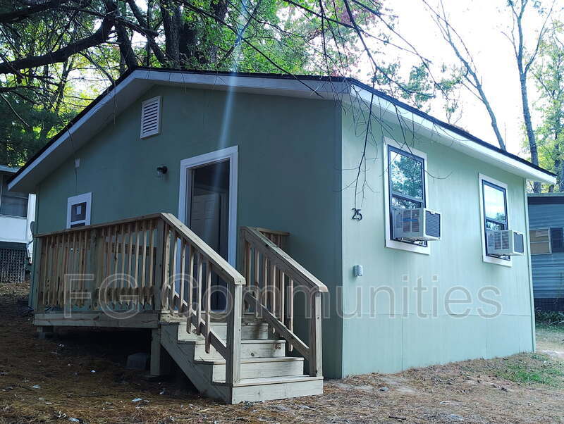 Foto principal - 25 Center Park Ln