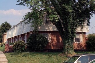 Building Photo - 5745 Pine Tree St S