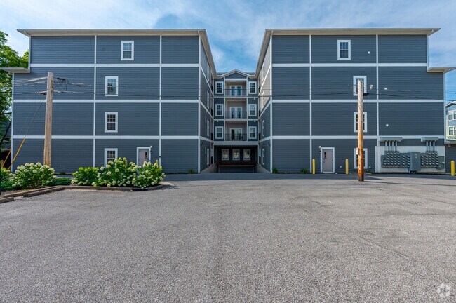 Foto del edificio - 120 Flats