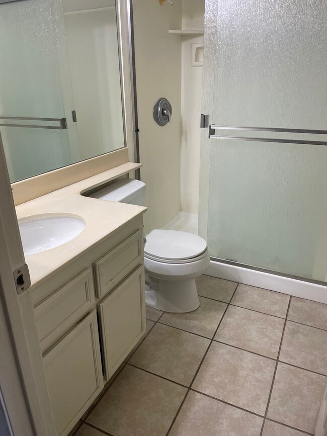 Building Photo - 406 Windjammer Cir
