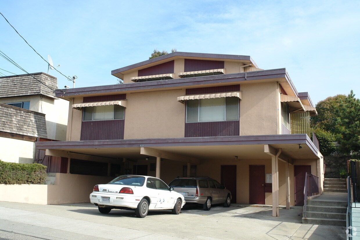 Building Photo - 935 Pierce St