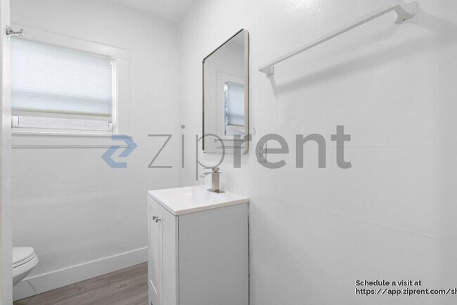 Foto del edificio - 2378 Cambridge St