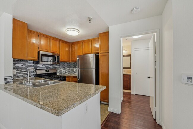 Building Photo - Kenmore Towers