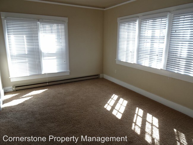 Building Photo - 1208 W Franklin St