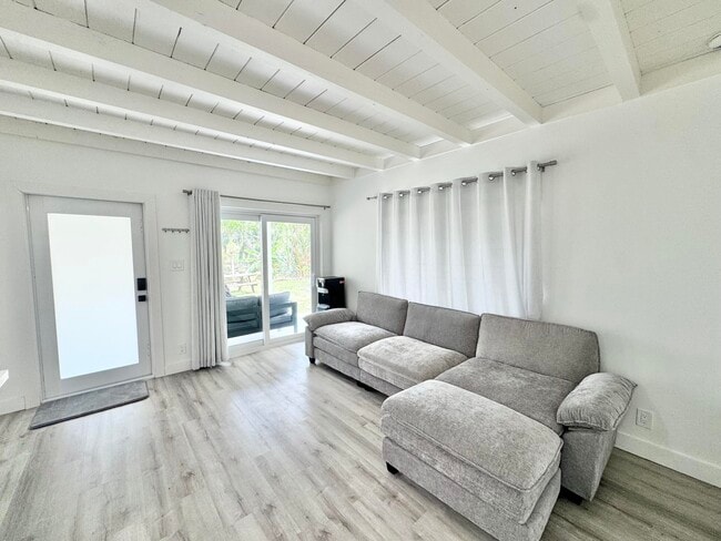 Foto del edificio - 1130 NE 18th Ave