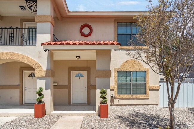 Building Photo - 113 Ramon Cardenas Dr