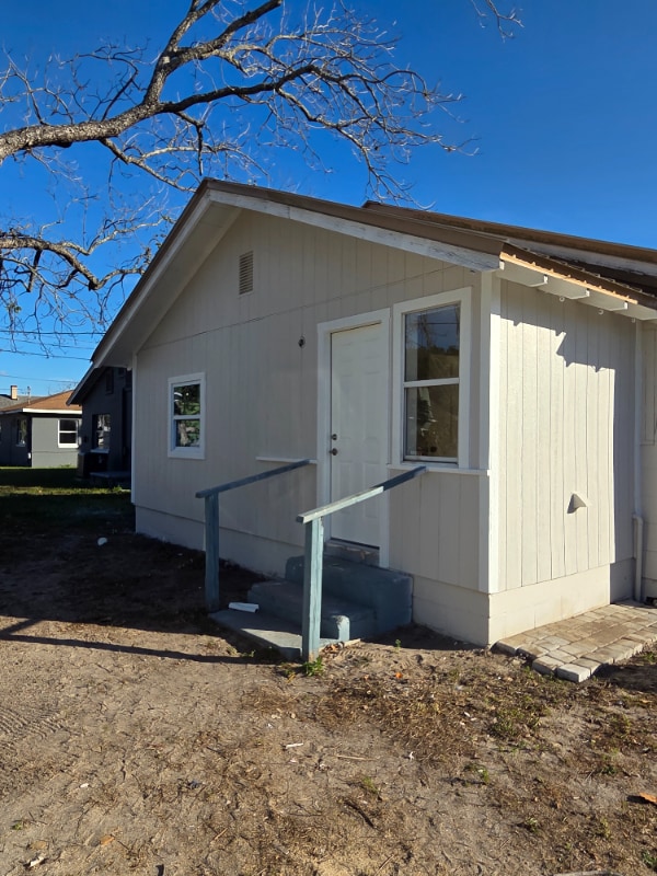 Foto del edificio - 1102 E Canal St