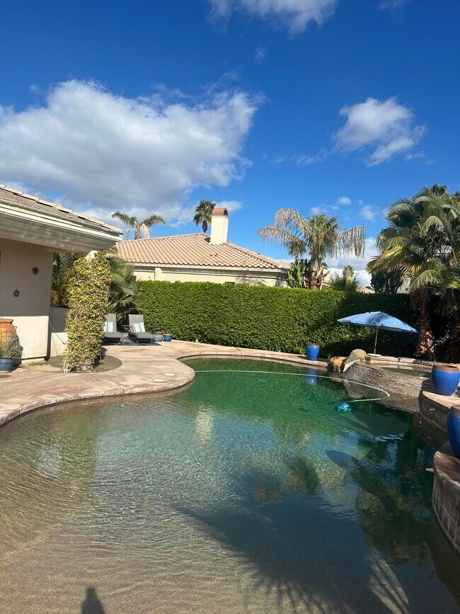 Foto del edificio - 49820 Althea Ct