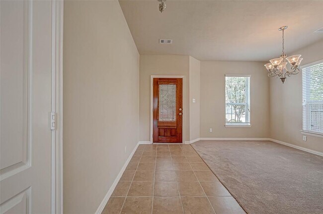 Building Photo - 26915 Glacier Creek Dr