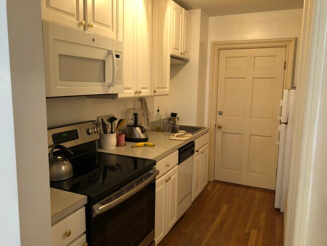 Foto del edificio - 137 Beacon St