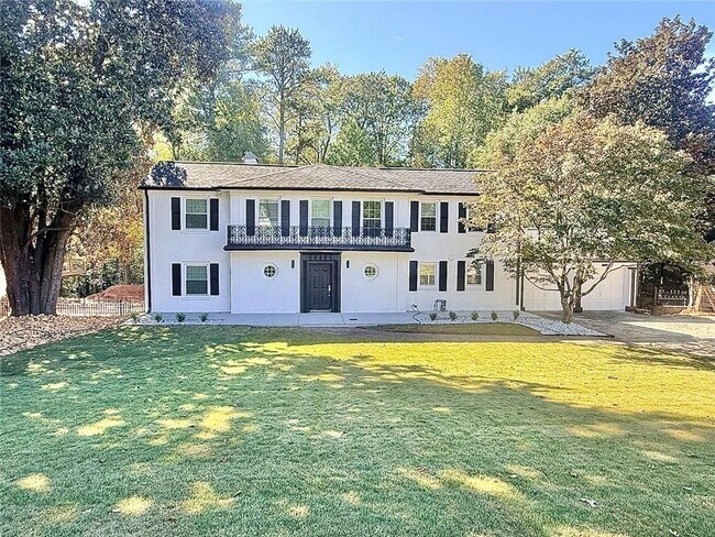 Foto del edificio - 200 W Paces Ferry Rd NW