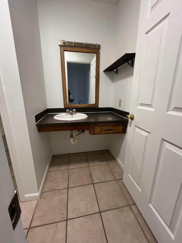 Foto del edificio - 16950 Woodland Dr