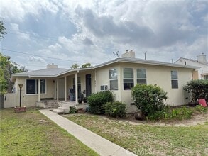 Building Photo - 549 N Niagara St