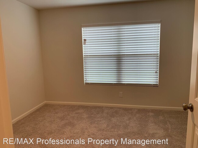 Foto del edificio - 4 br, 2 bath House - 404 SW Jewel Lake Drive
