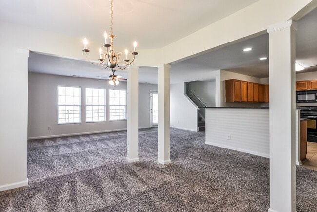 Building Photo - 3771 Burtons Barn St