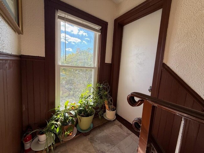 Foto del edificio - 150 ACADEMY St