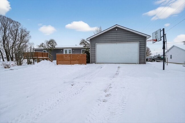 Foto del edificio - 18025 Doehrman Rd