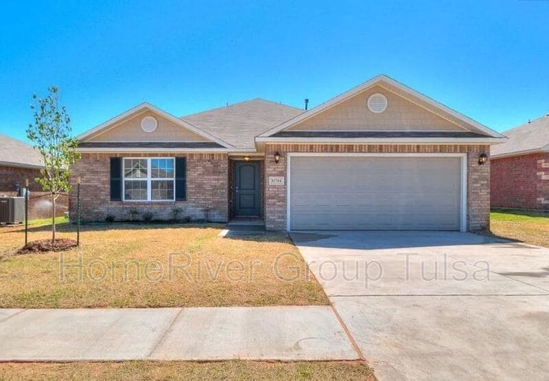 7316 E 141st St N, Collinsville, OK 74021 House for Rent in