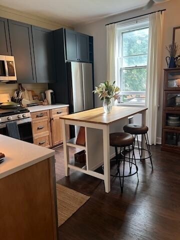 Foto principal - 144 S Bryant Ave